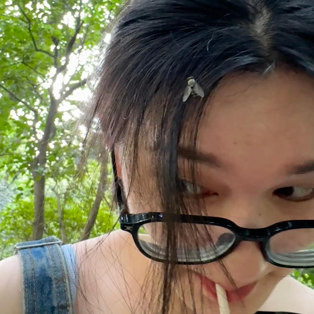 小余小余