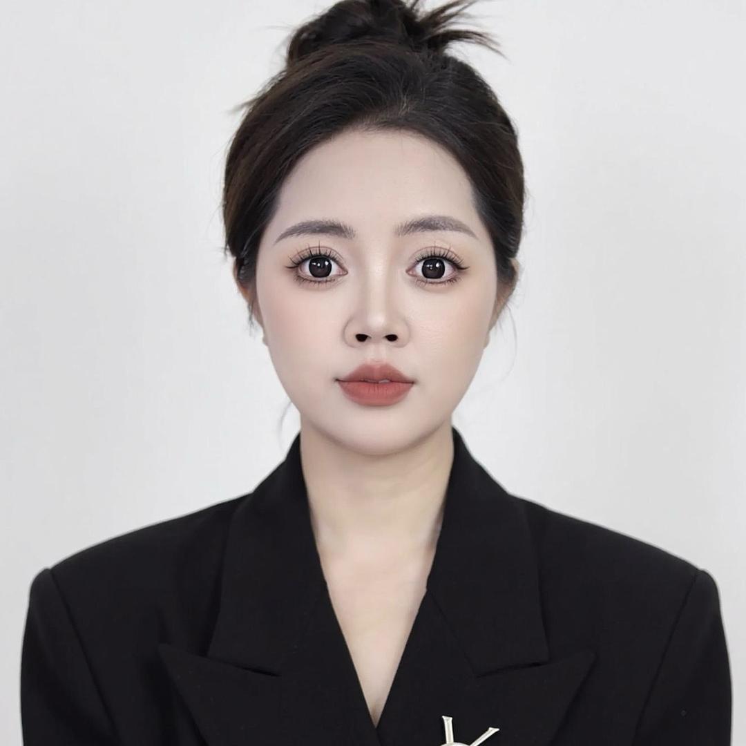 化妆师小白