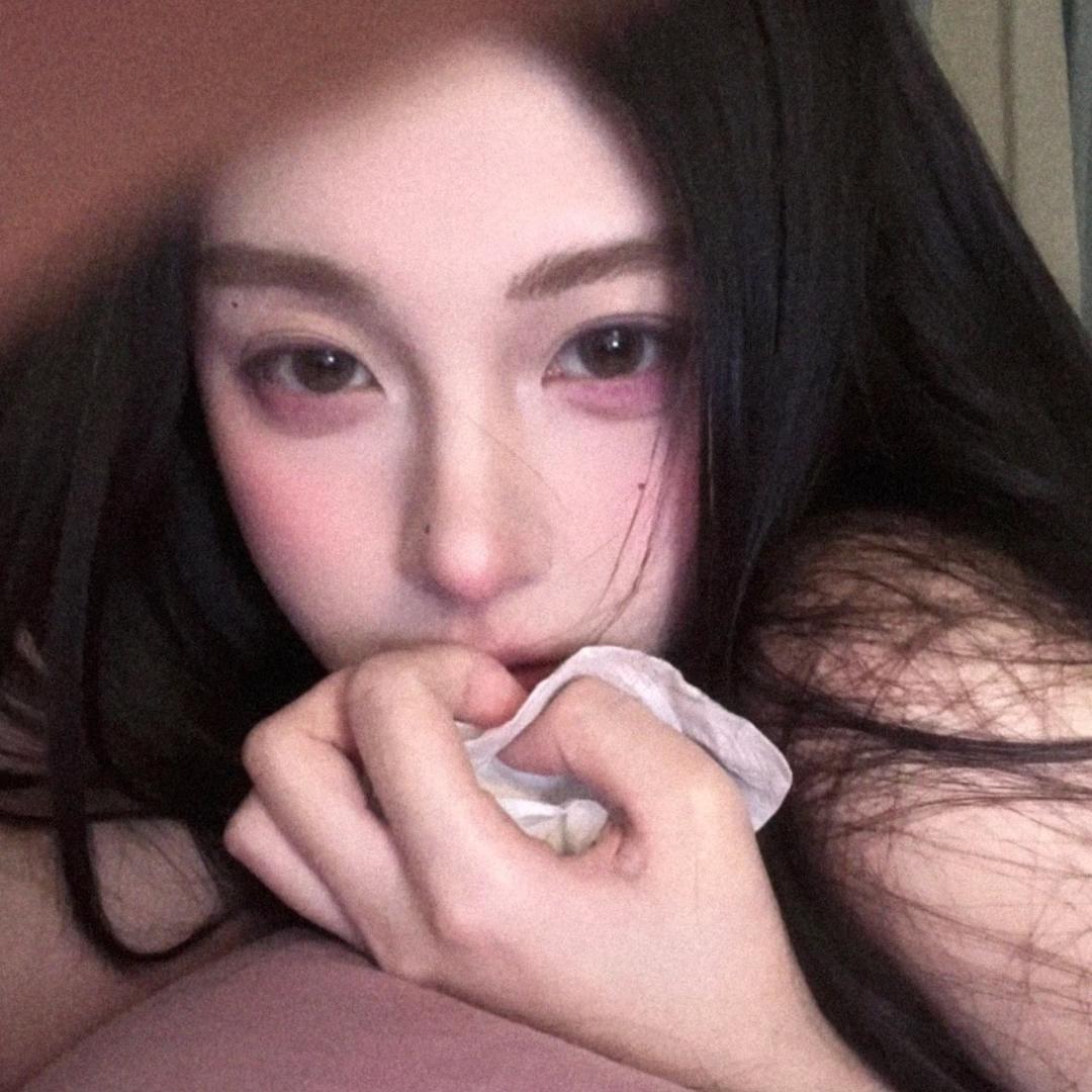 奶茶给我喝一口💫