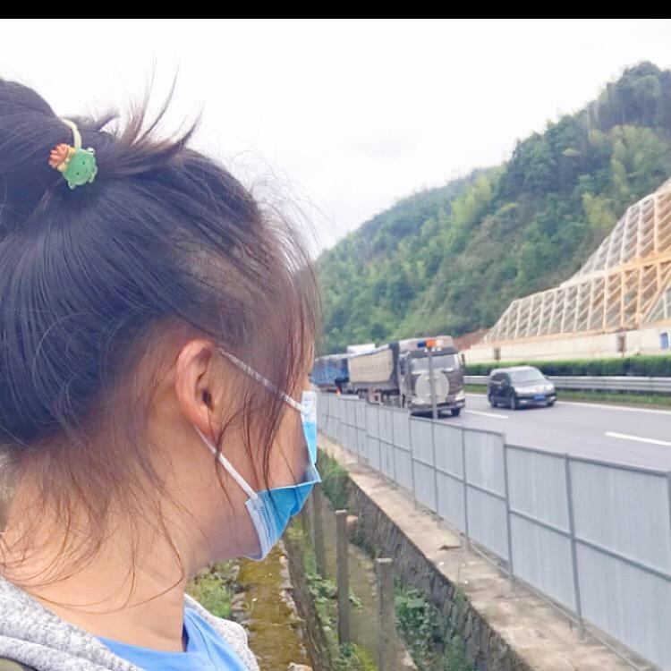 天天-