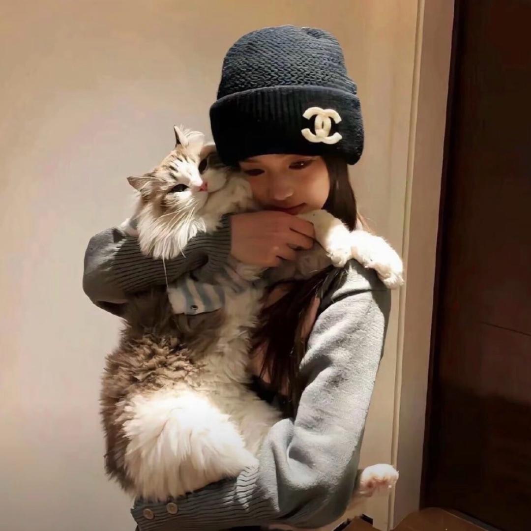 ￴￴￴  ￴￴ ￴  ￴￴