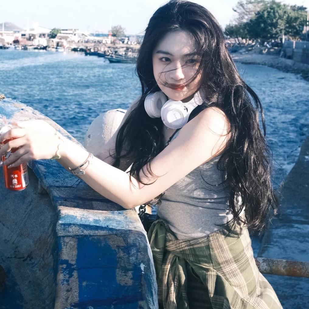 𝓐𝓾𝓻𝓸𝓻𝓪