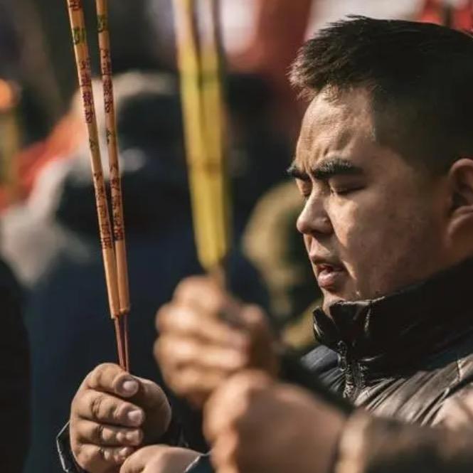 迷雾先生(  结缘商品在橱窗）