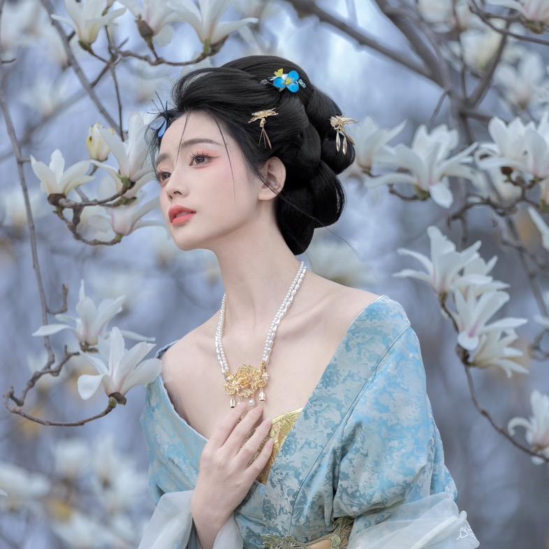 小梢睡不醒