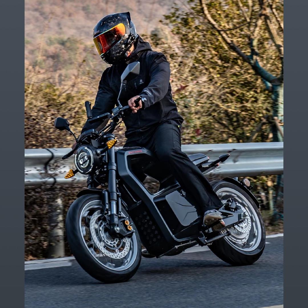 南京亿小辰精品车