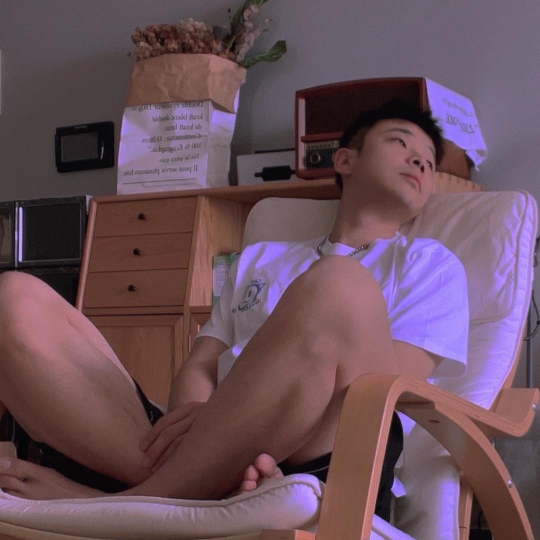 宝二爷。