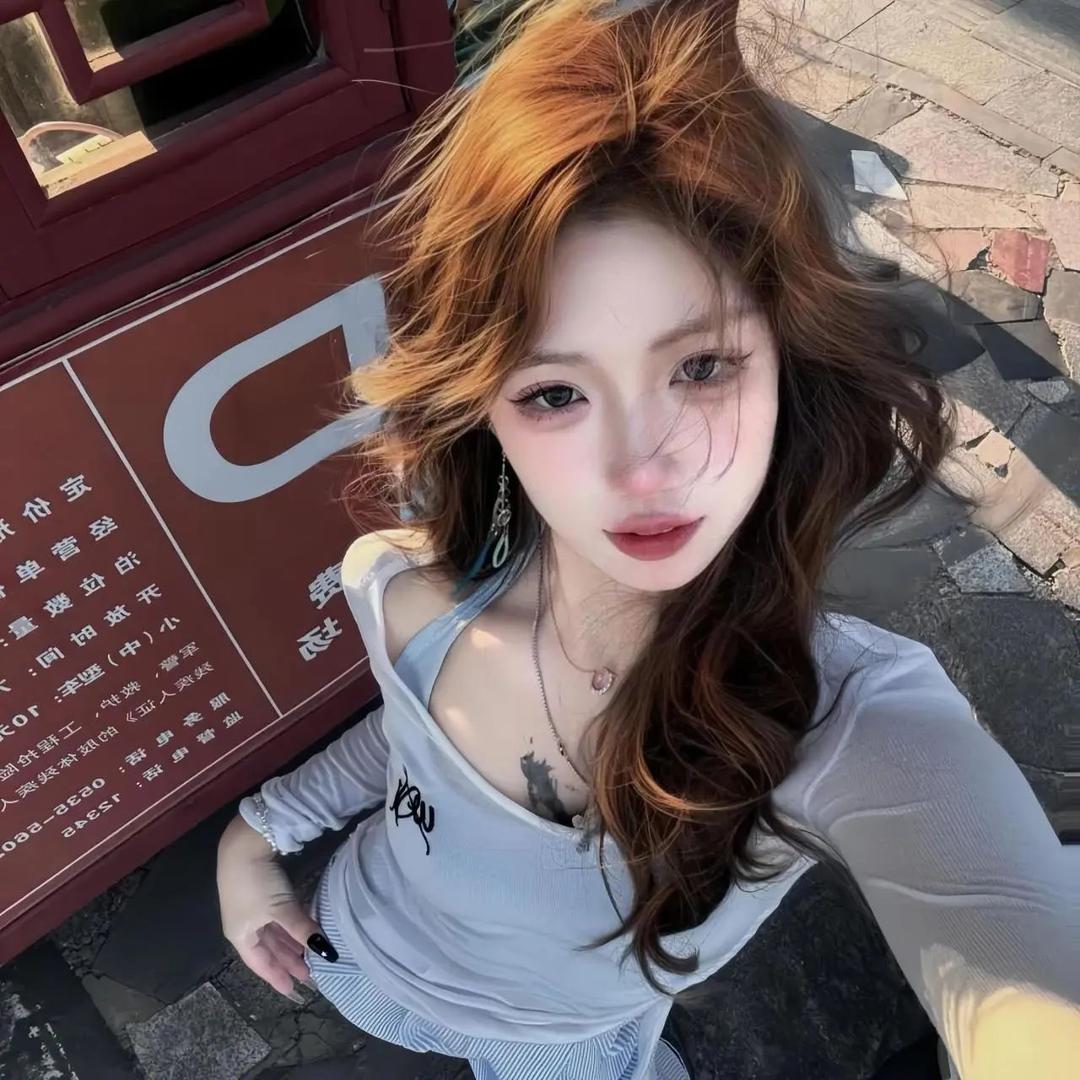 小乖.