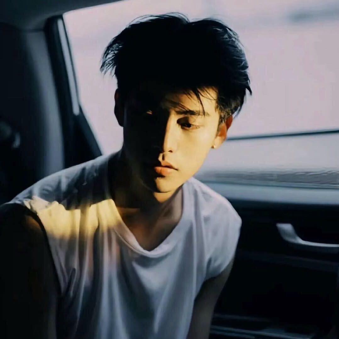 喝可乐的大白兔