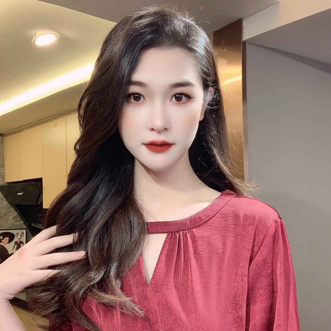 杭州余行花语彩服饰商行