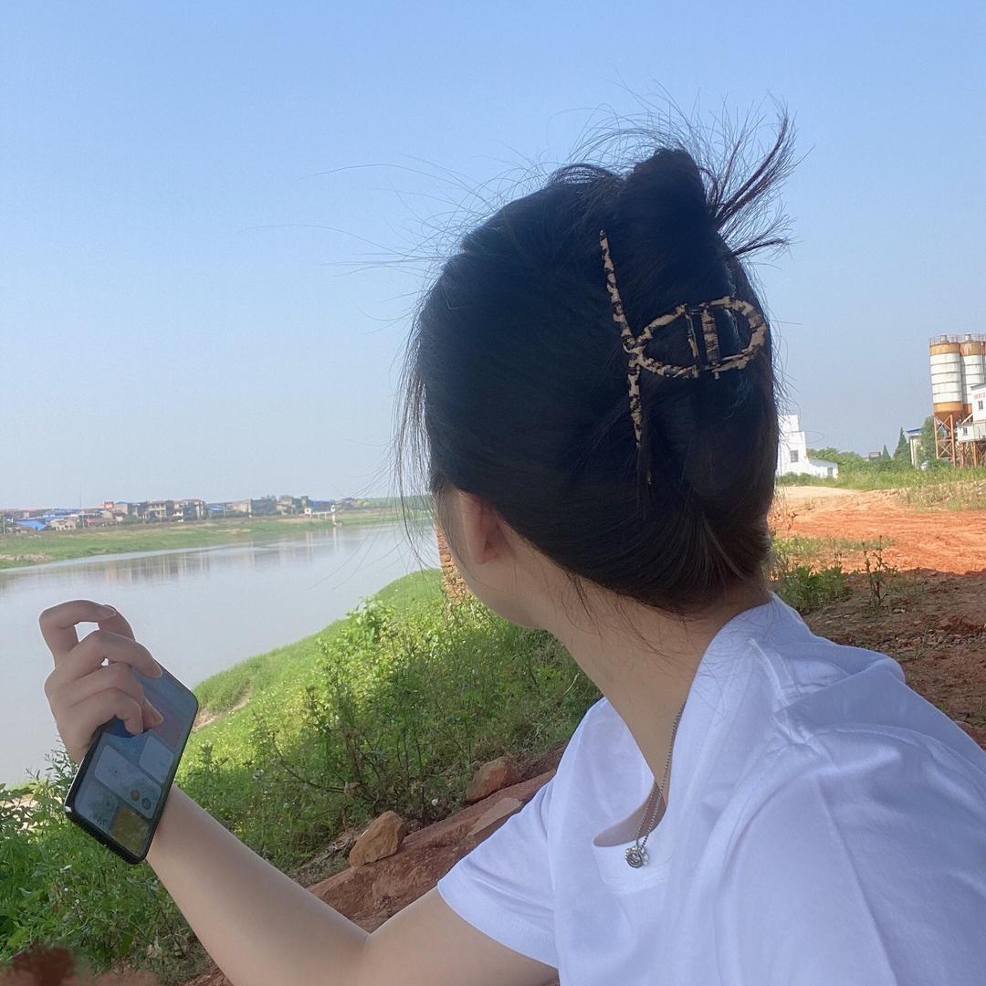 是蕾蕾同学吖❤️