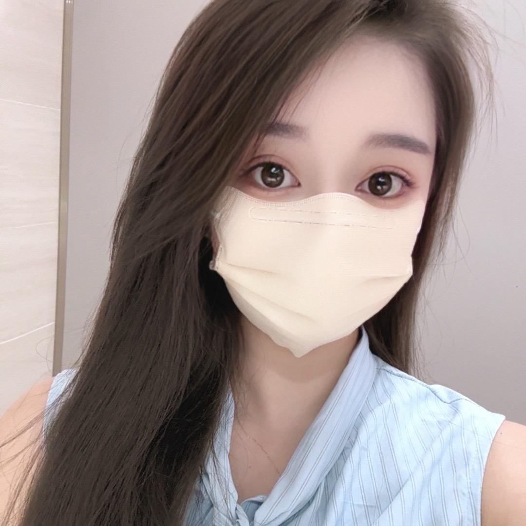 是湉湉吖
