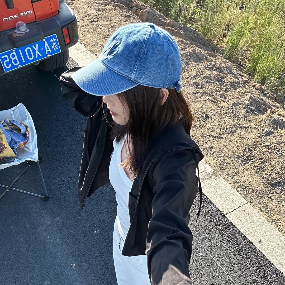 苹果今天买衣服了吗
