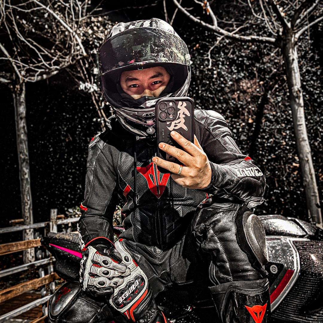 粉的小y🏍️（已有挡泥板勿撩）