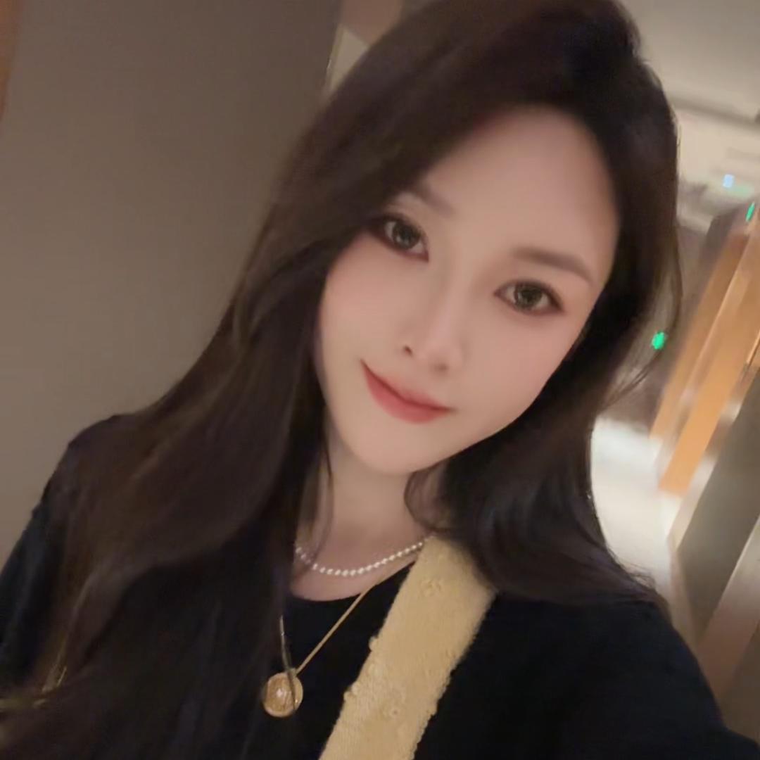 曼文的man（小二班老板娘）