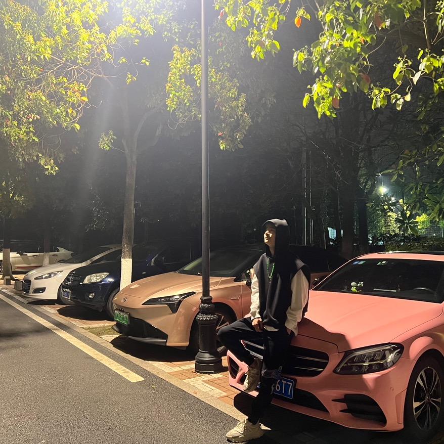 一个迷人的.混蛋