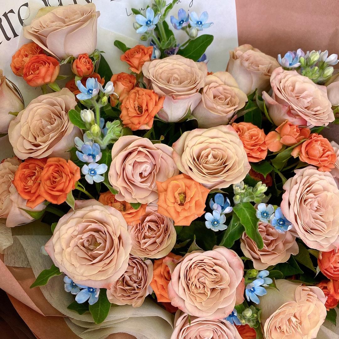 🌸