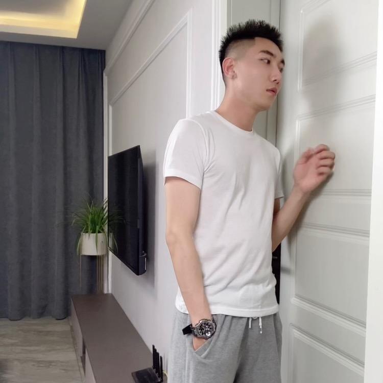 吴美力