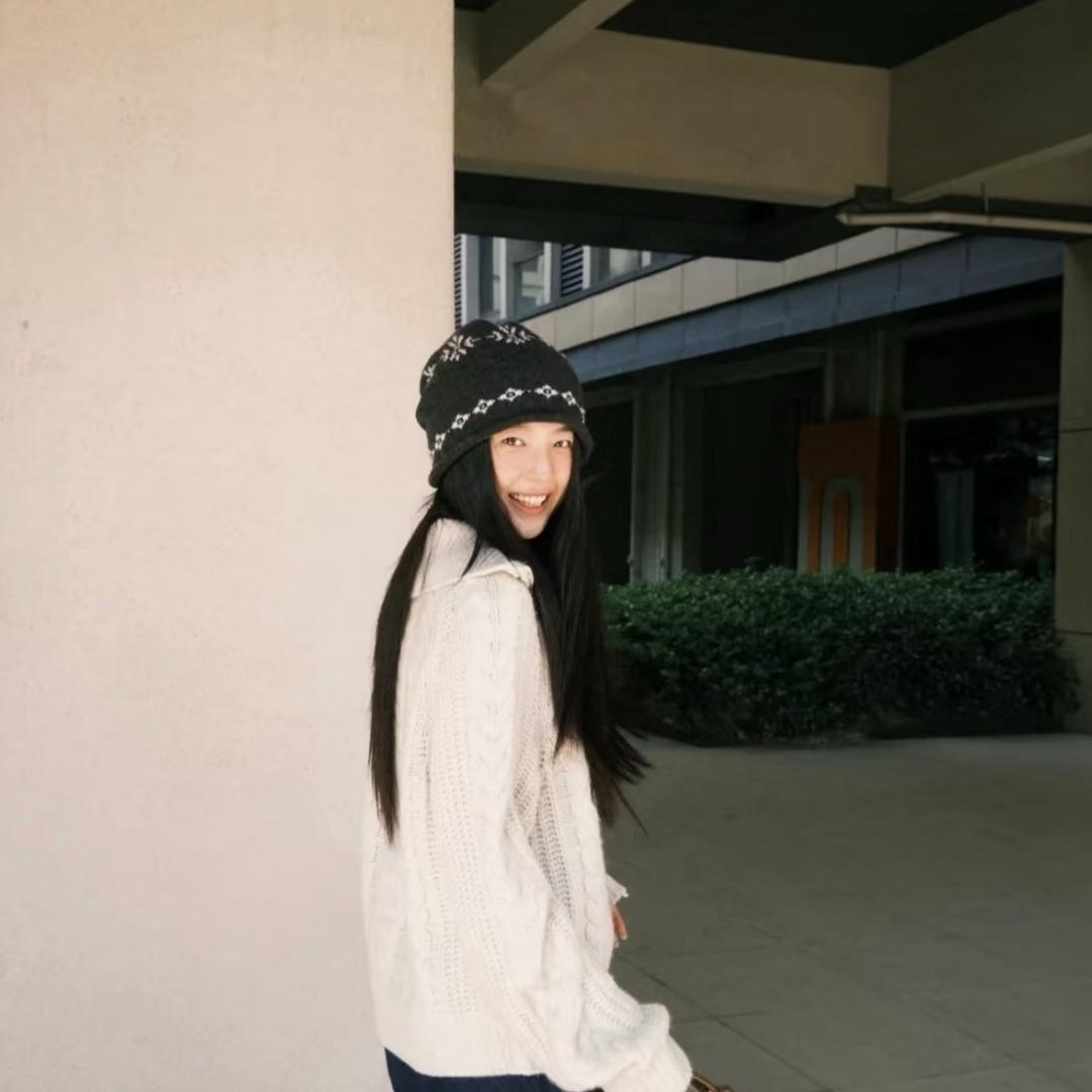 -Liu 佳