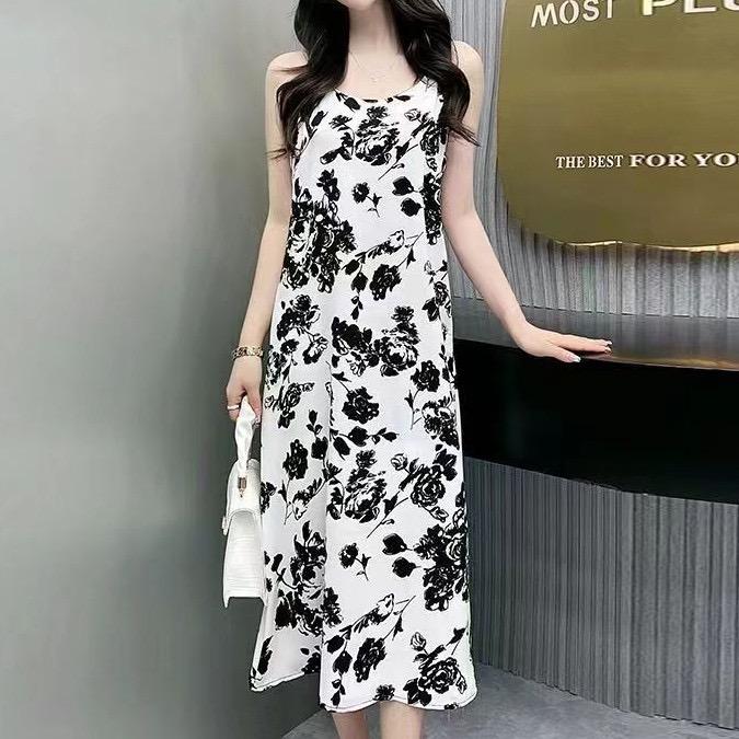 T　H　服饰