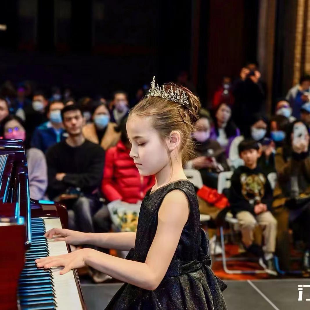 舒密尔音乐中心-刘老师