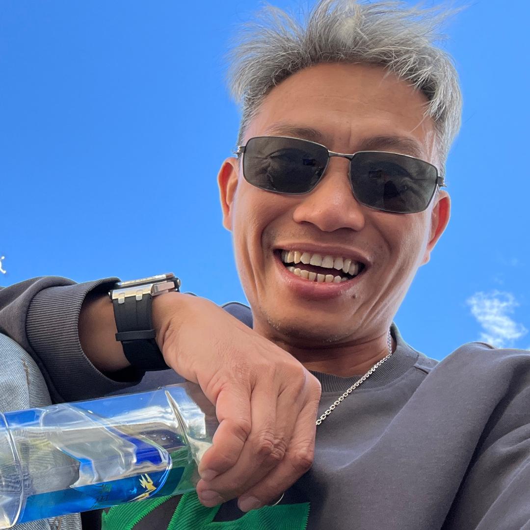 白头伯伯👨🏻‍🦱