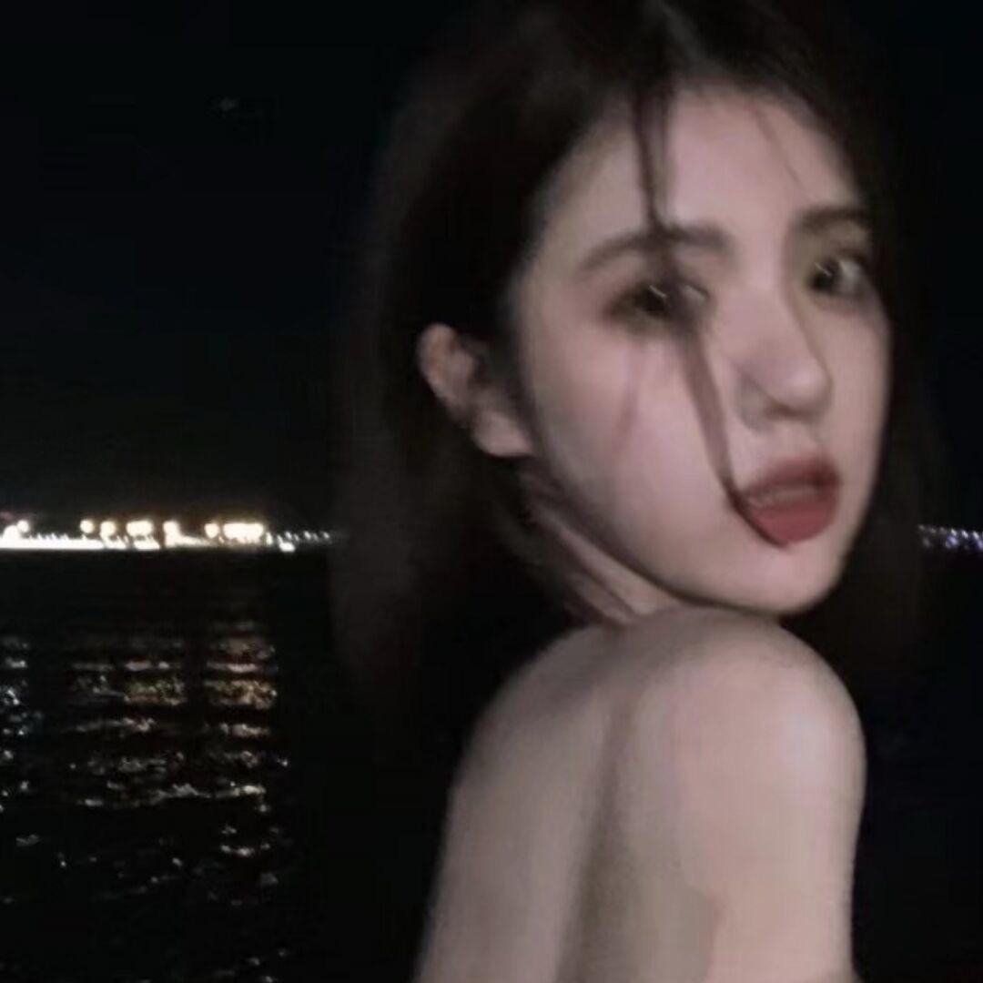 不会画画的兔子🐰