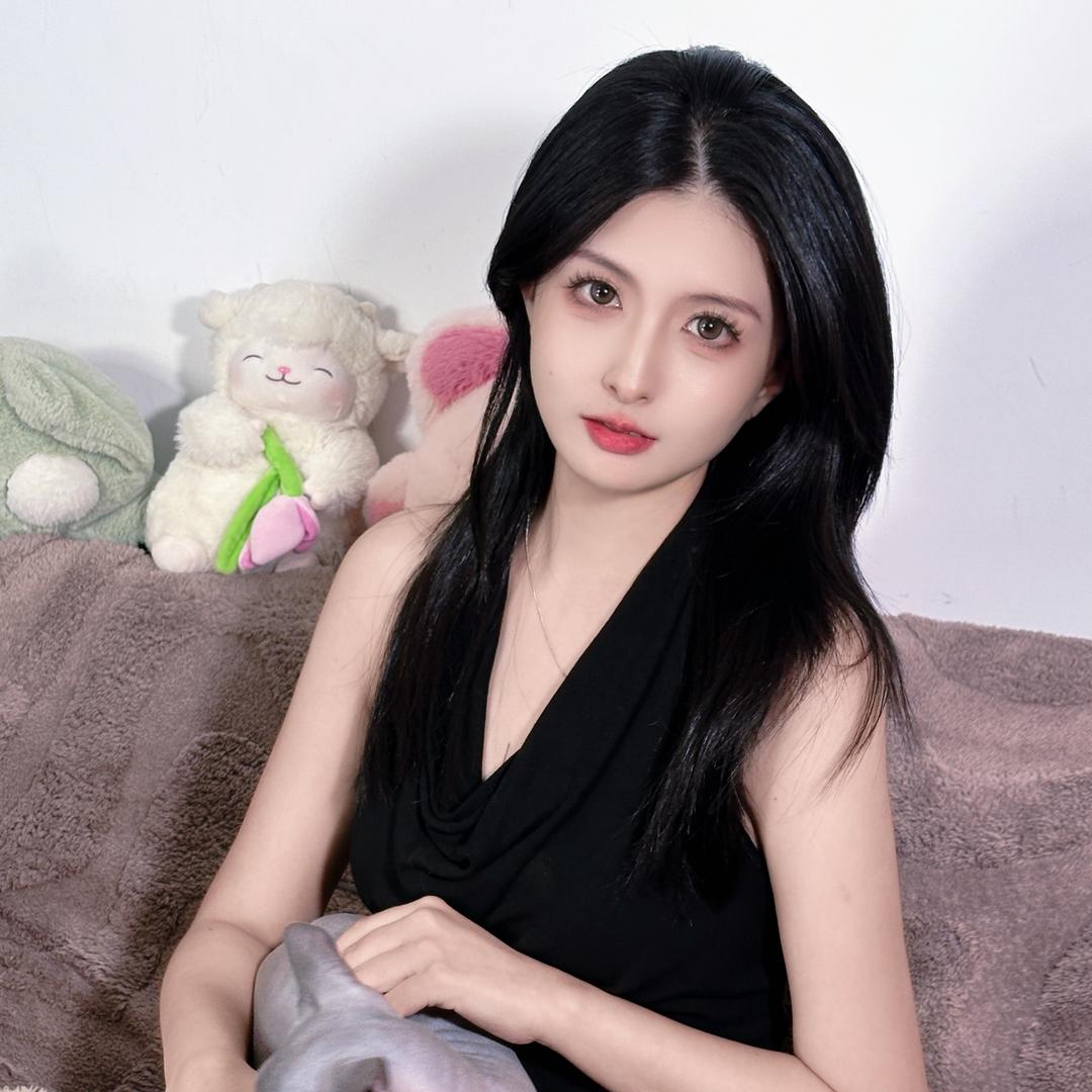 杨师师.🦴