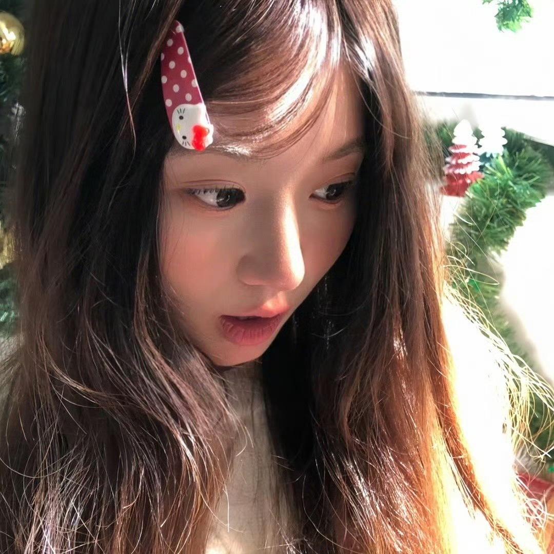 上月.