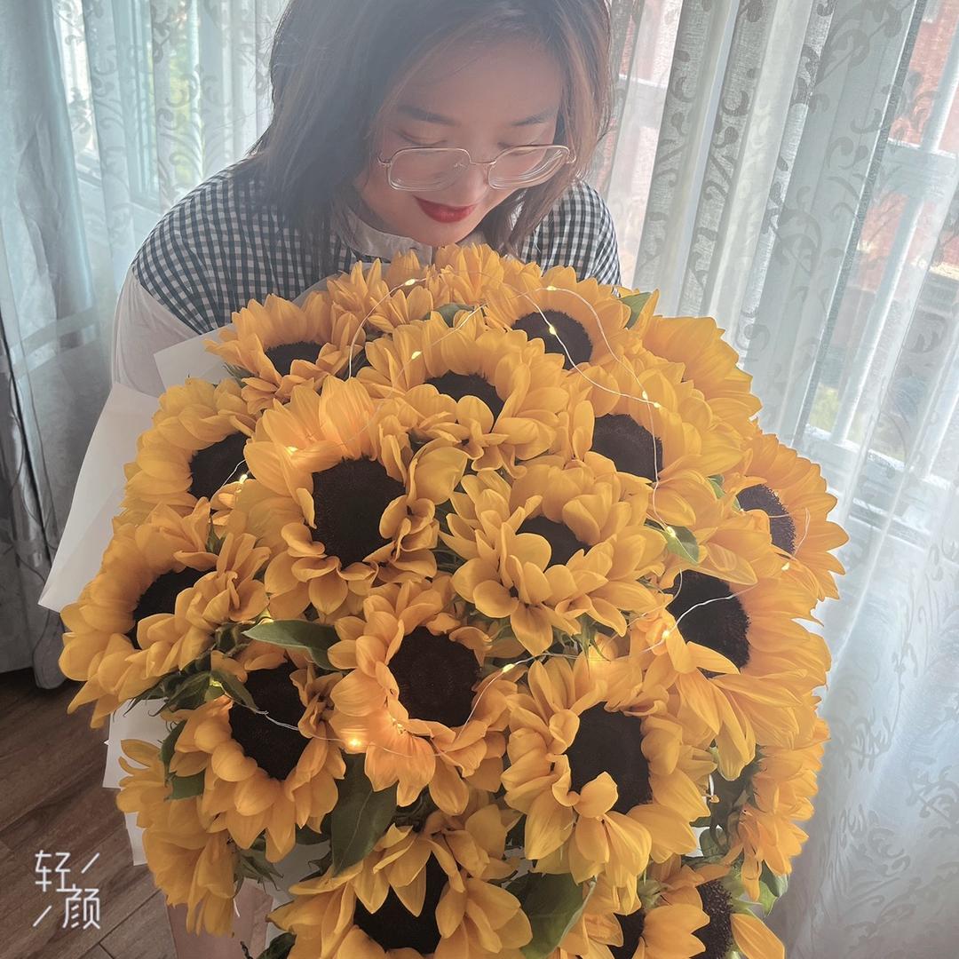 太阳🌞当空赵女士