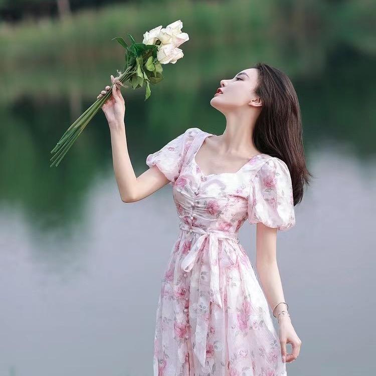 你长得真好看，我可以揍你吗？