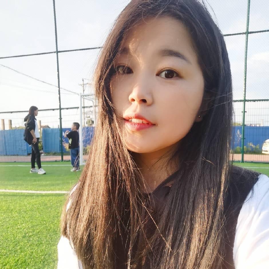 我是月月