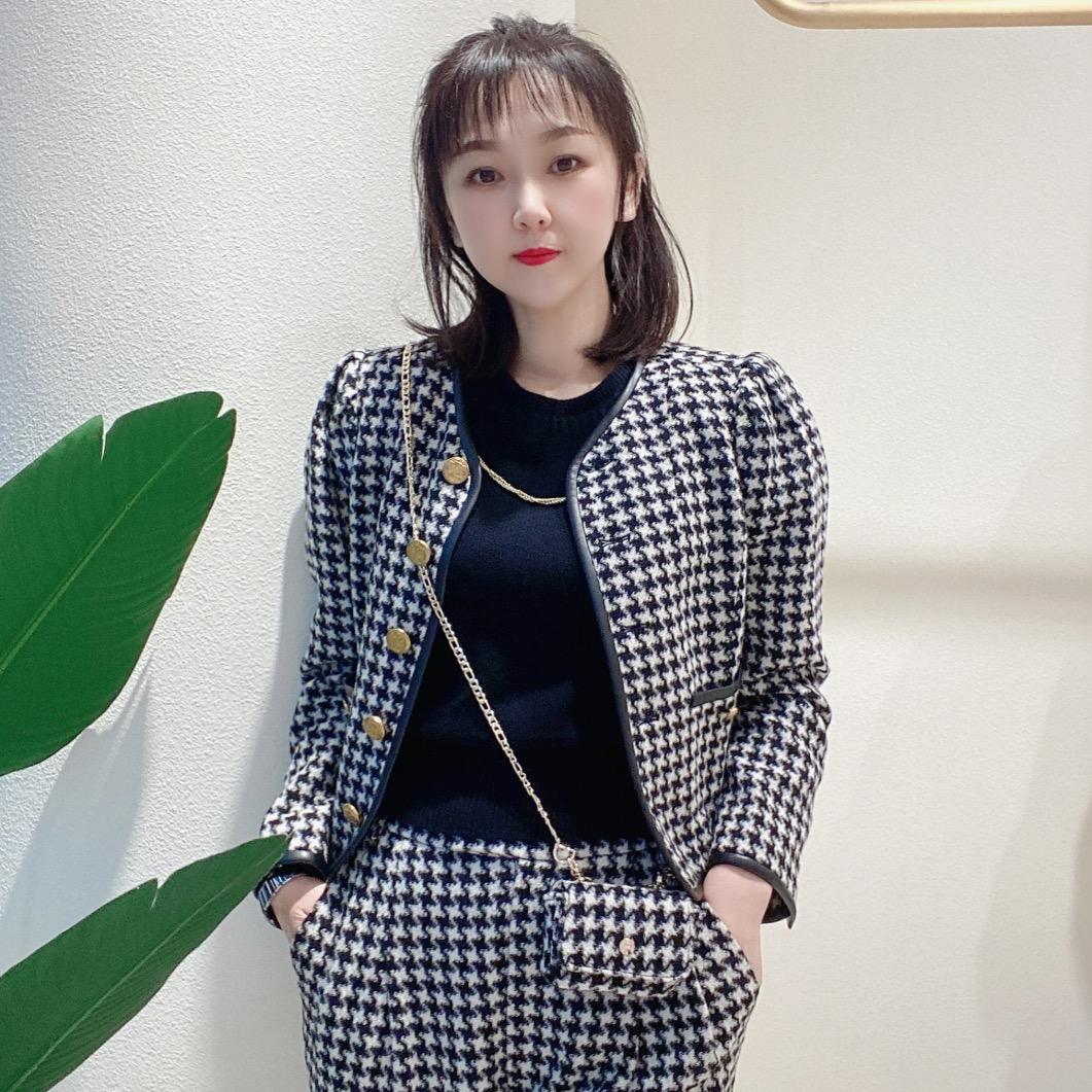 丹霞购物中心飞儿