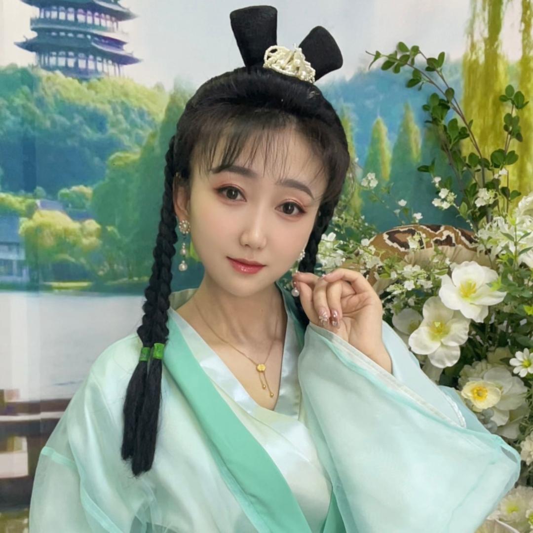 😘飞燕🕊小青 白娘子