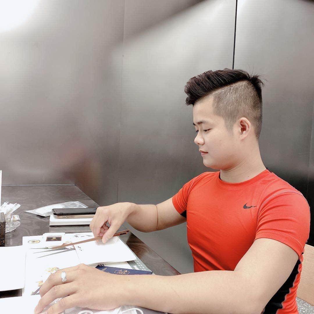 中大旧凤凰店：潮南粿面。鸿仔(橱窗好物)