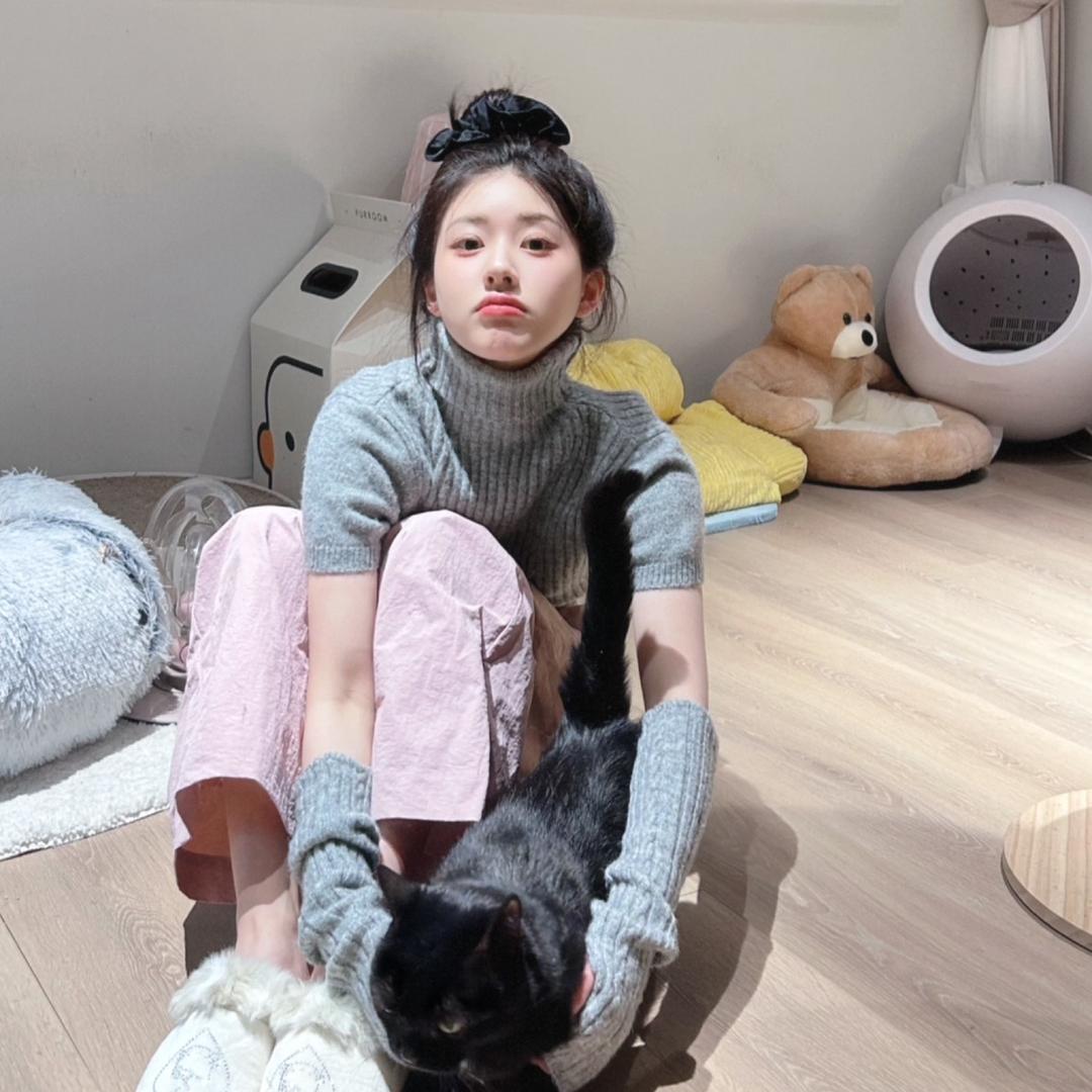 活泼可爱女孩12