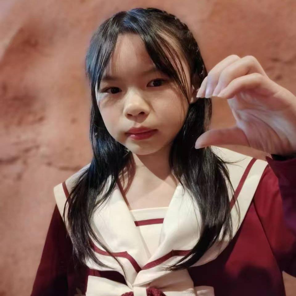 灰色轨迹。