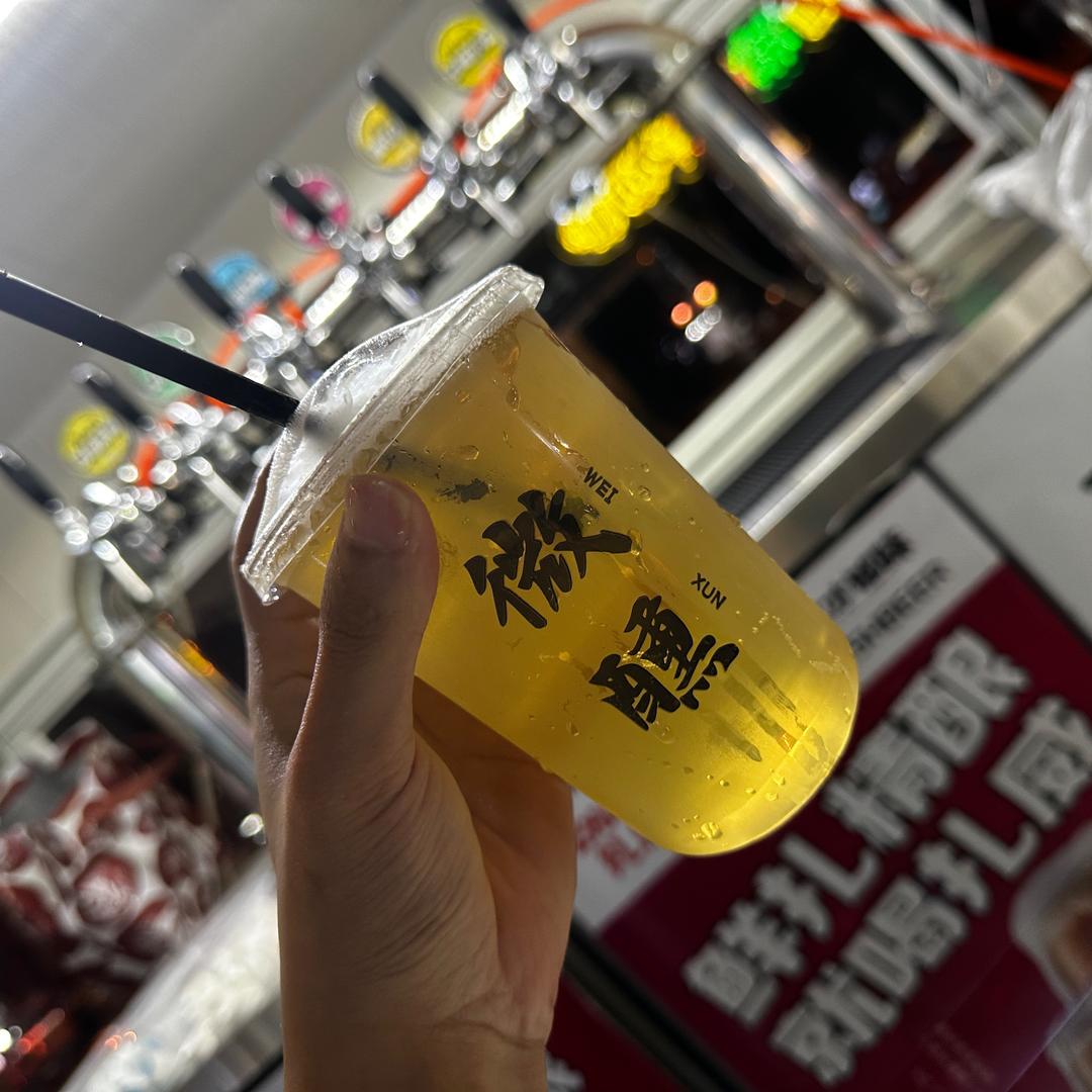 卖精酿啤酒的小黄总