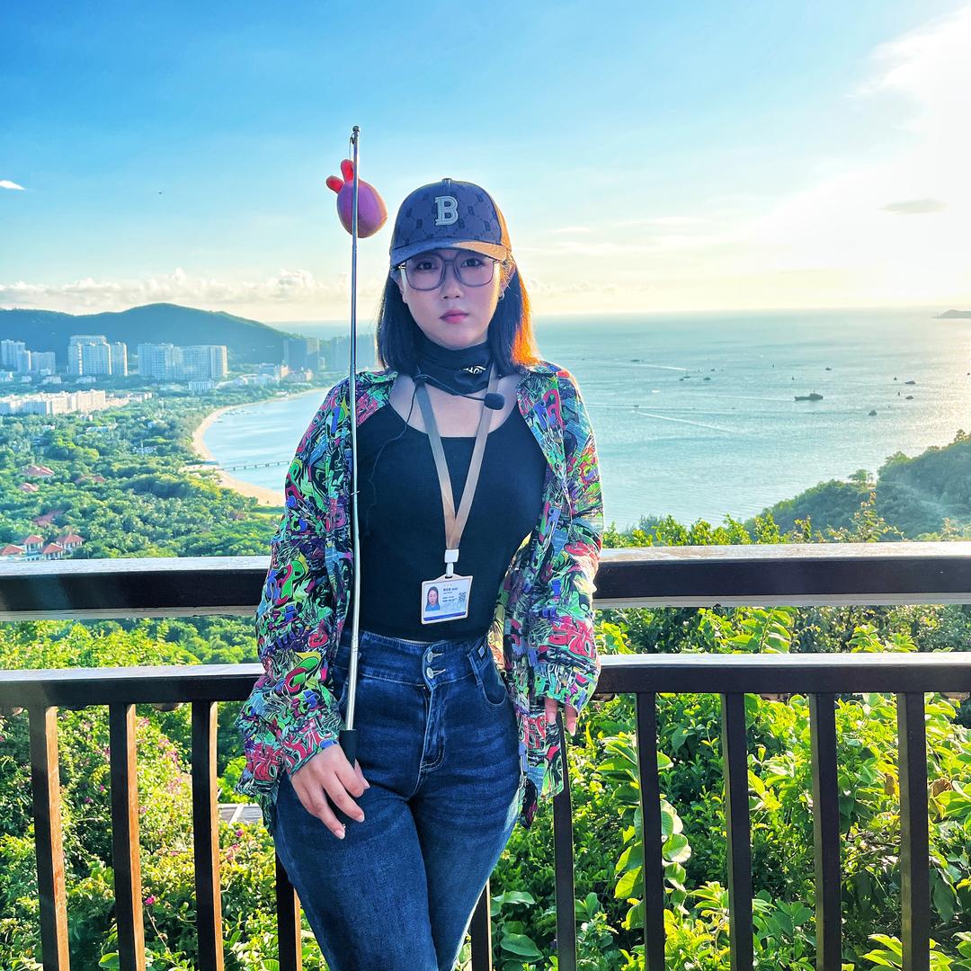 海南导游邢瑞澄