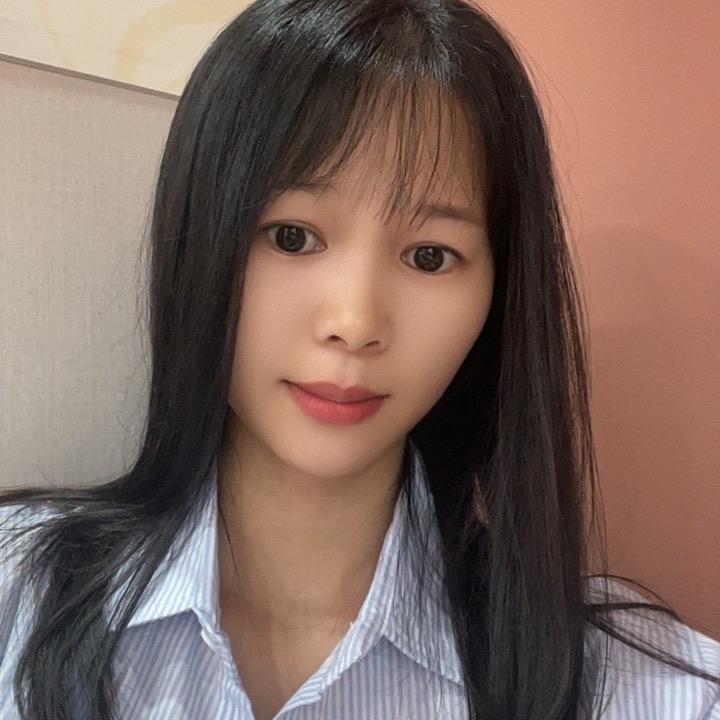 卢七妹（带娃中）