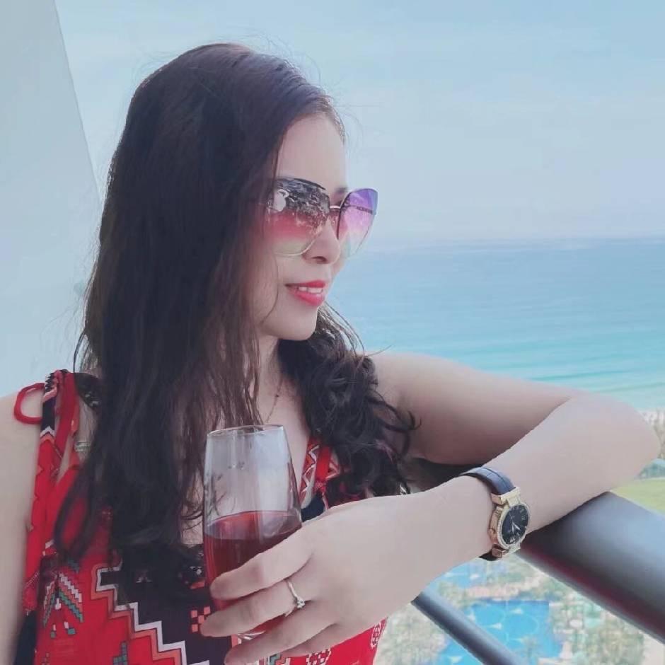 米袋儿小胡姐姐