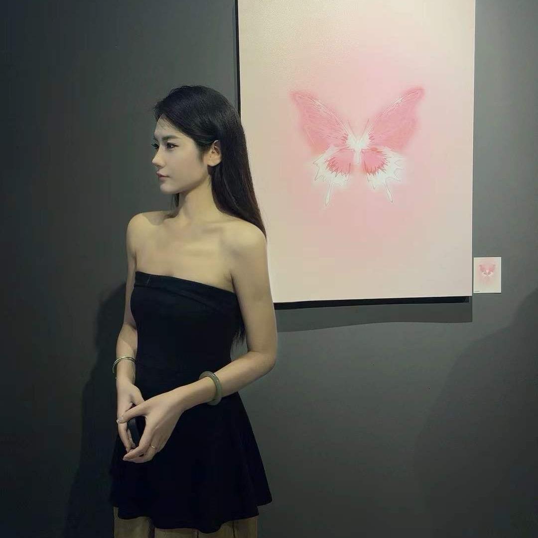 模特小凡