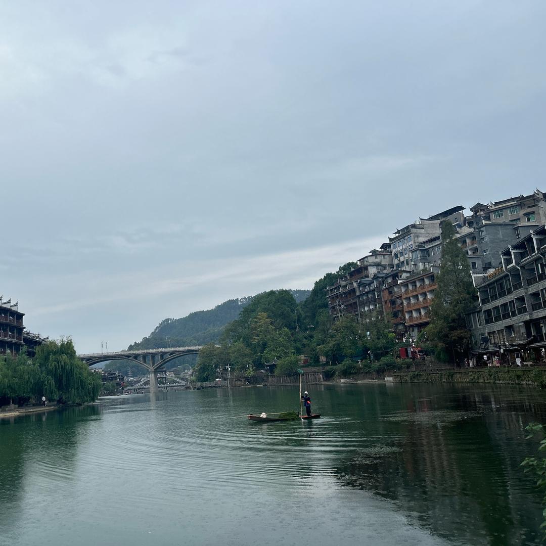 小张