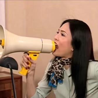 都市栗仁张女士