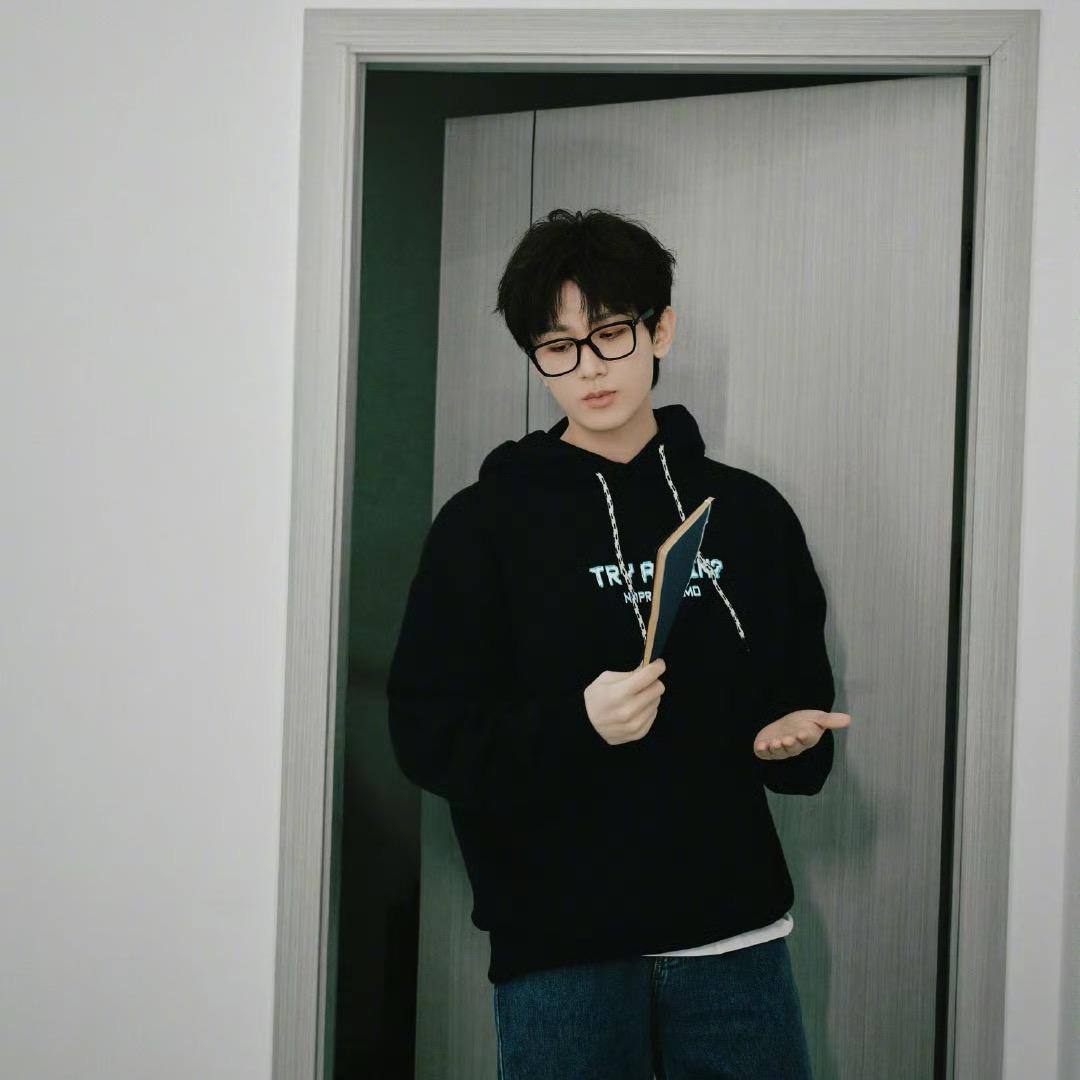 YiCheng🥝（赴约人下次见版）