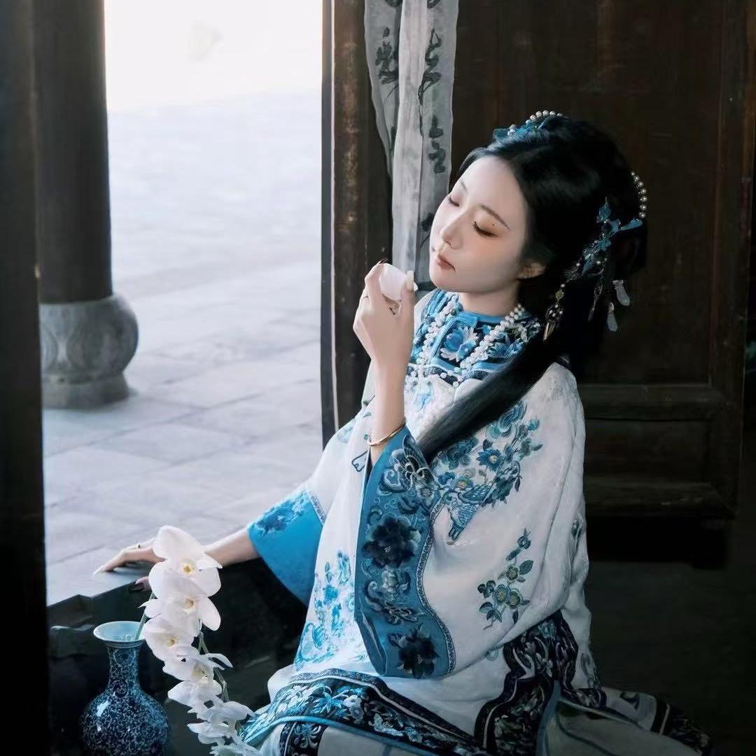 凌晨-