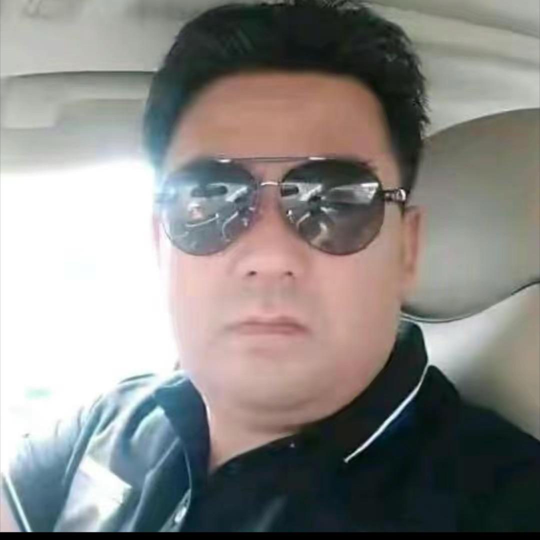 建材市场家具王老板