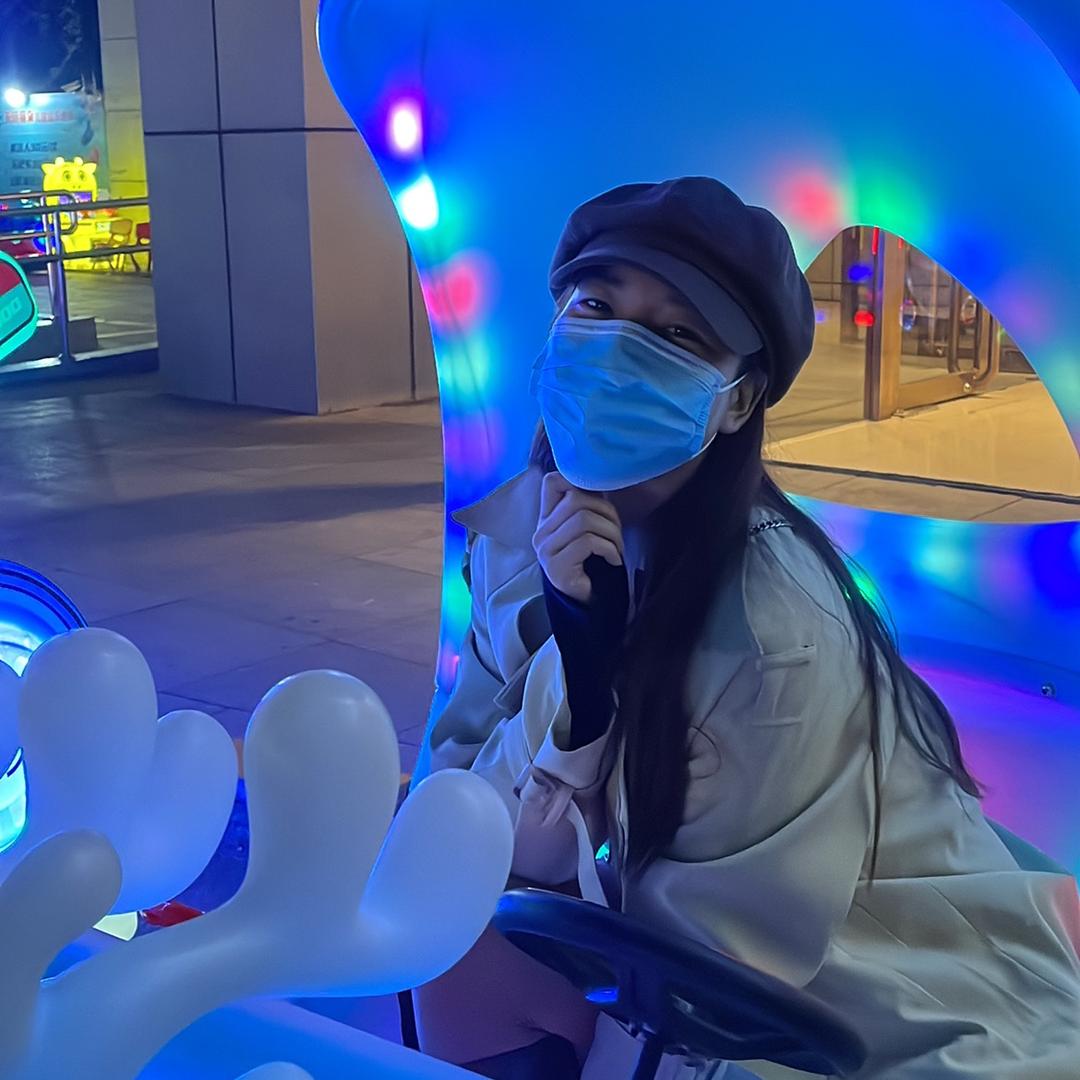 是兰兰素呀