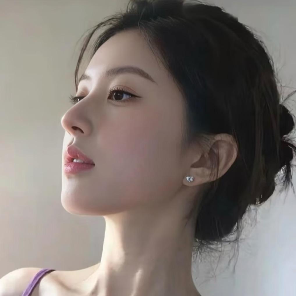 𝑱𝑼𝑮𝑬𝑳𝑰𝒁𝑰