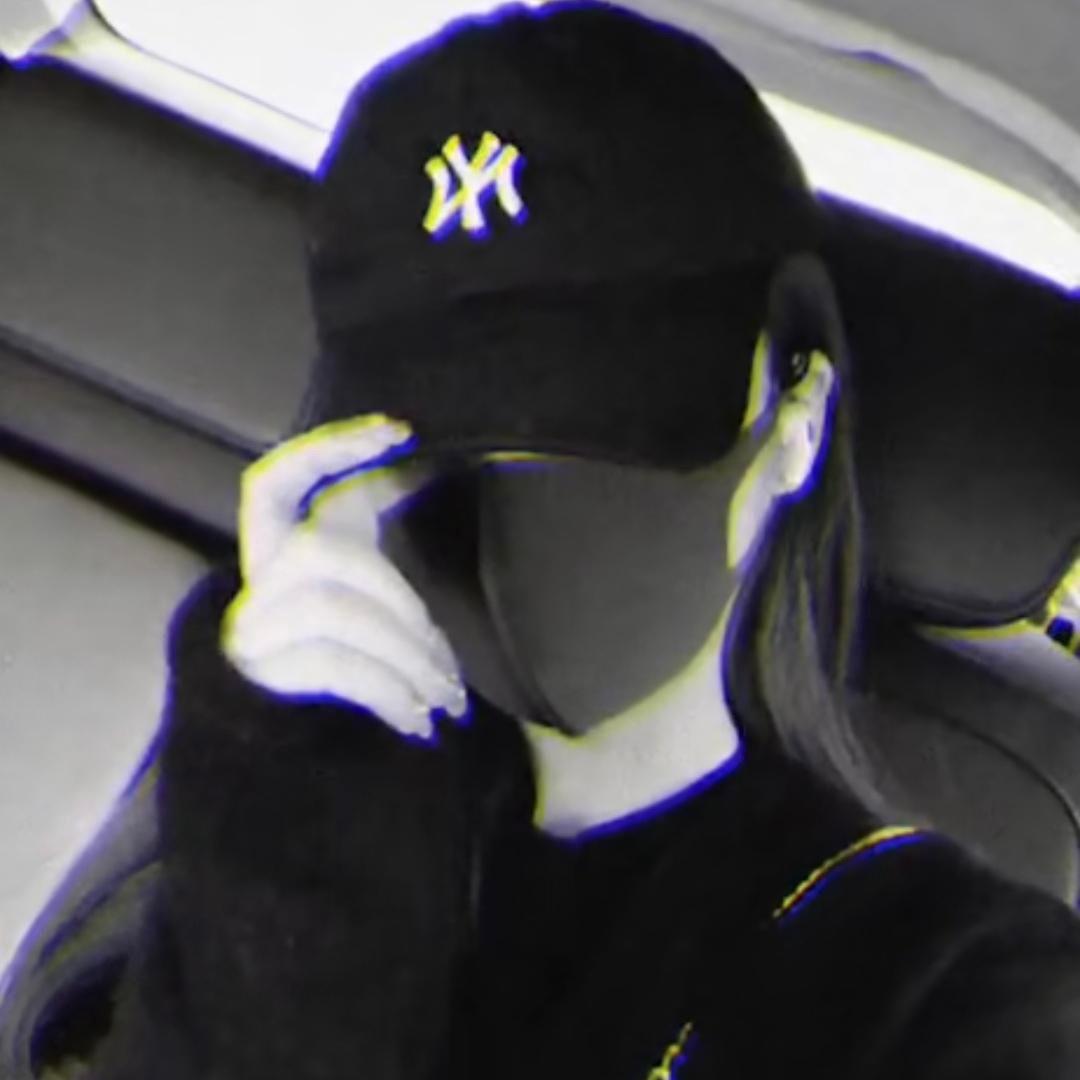 Y。