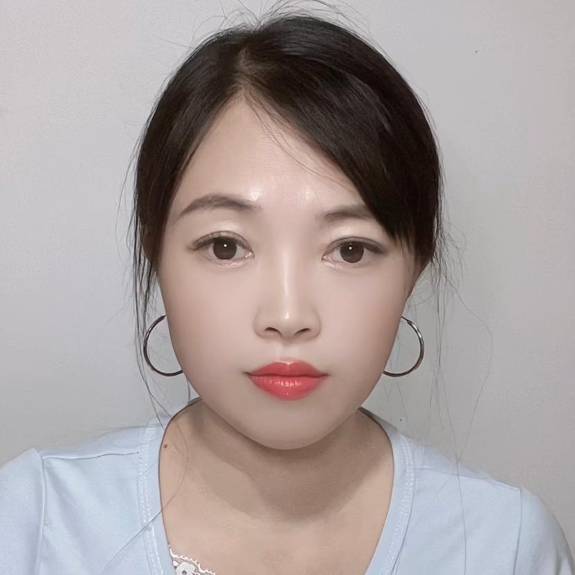 @月ꦿ᭄月༃: ( 一个人)